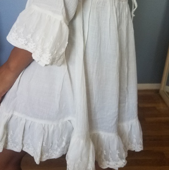 LAST ONE//EMBROIDERED DETAILS CREAM BABYDOLL DRESS - Picture 6 of 8